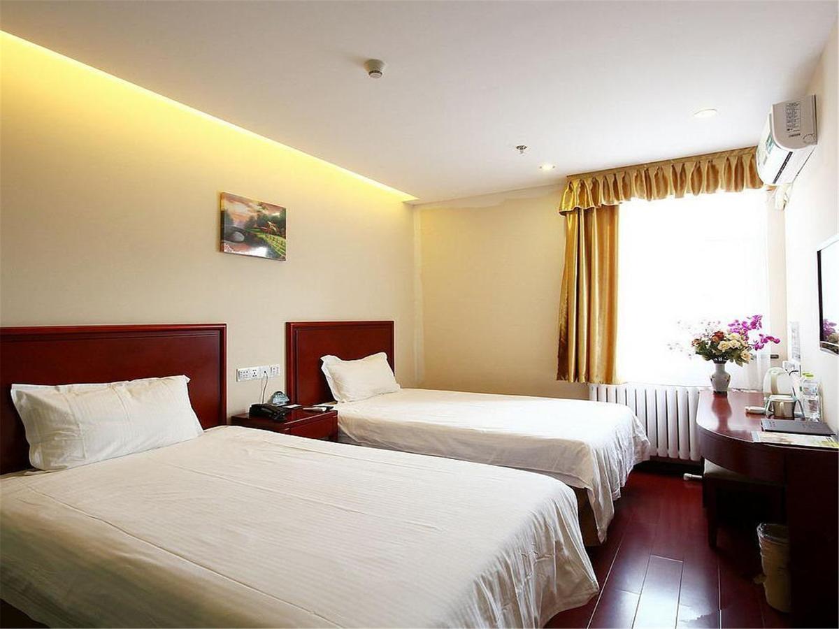 Greentree Inn Beijing Huairou Qingchun Road Express Hotel Екстериор снимка